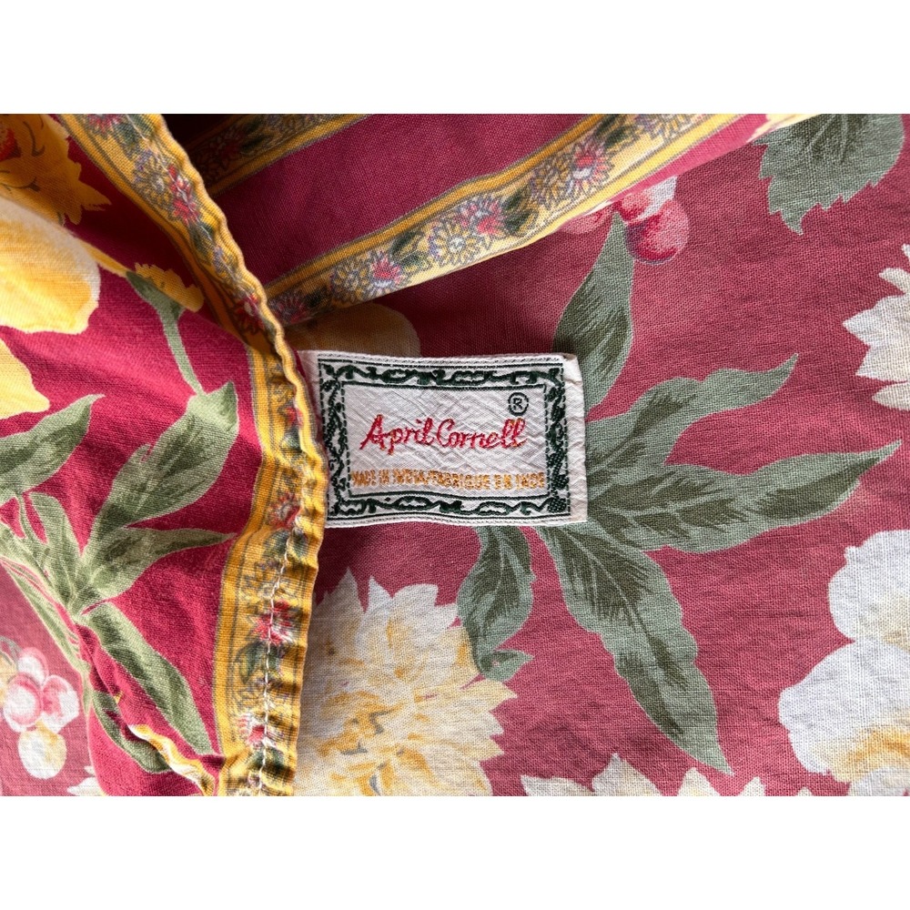 Vintage April Cornell Floral Butterfly Red Rectangle Tablecloth 64" X 98" - Picture 6 of 13